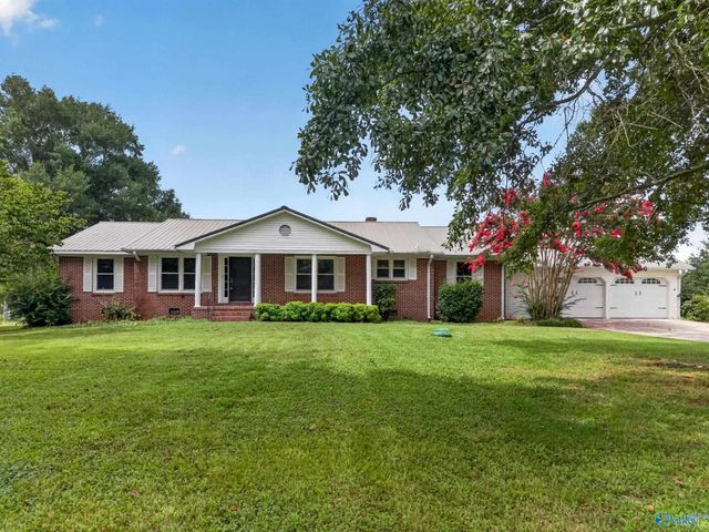 5572 Section Line Road, Albertville