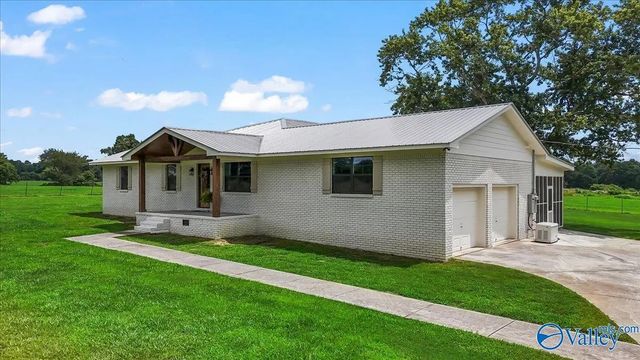 4291 County Road 1807, Arab