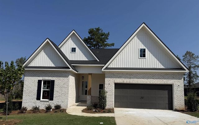 16 Belle Park Lane Sw, Huntsville