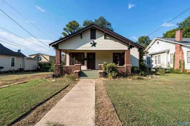 905 Clinton Avenue E, Huntsville