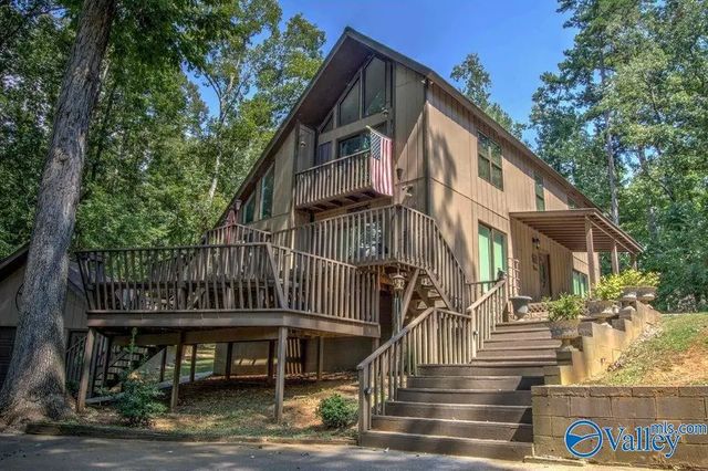 453 Cherokee Road, Scottsboro