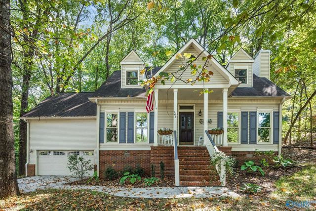 261 Pineridge Road, Madison