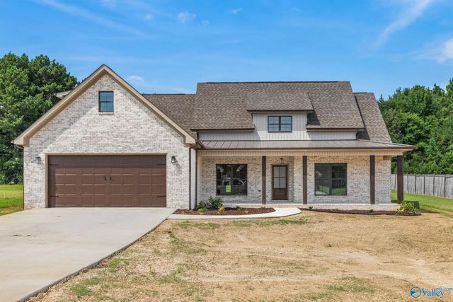 284 Brothers Lane, Rogersville