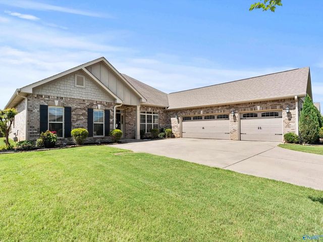 211 Hilltop Ridge Drive, Madison