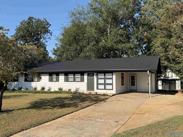 2107 Windover Drive, Huntsville