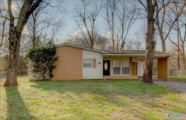 2253 Flippin Circle, Huntsville