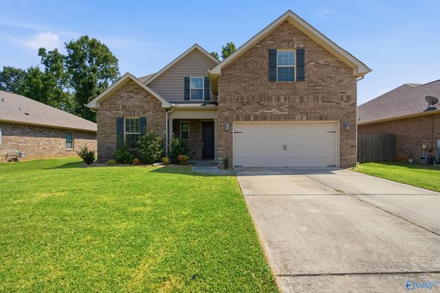 132 Summer Pointe Lane, Madison