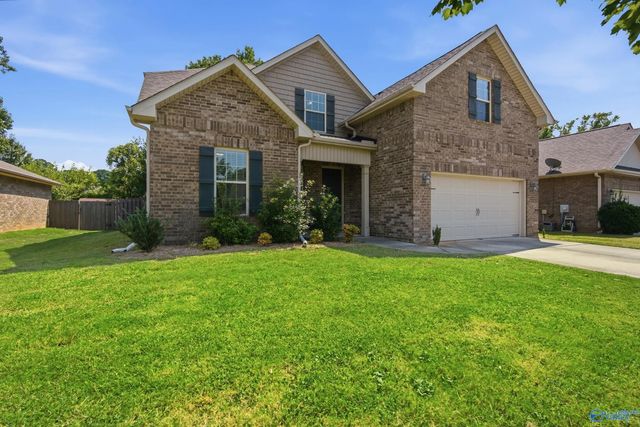 132 Summer Pointe Lane, Madison