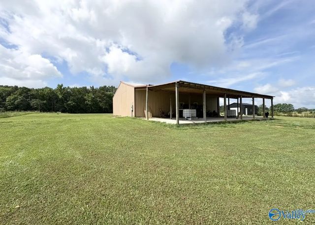 1517 County Road 226, Moulton