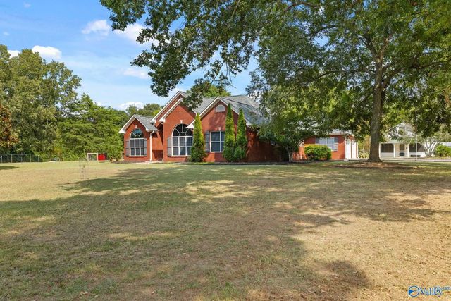 2111 Breeding Drive Nw, Hartselle