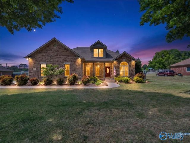 105 Patdean Drive, Huntsville