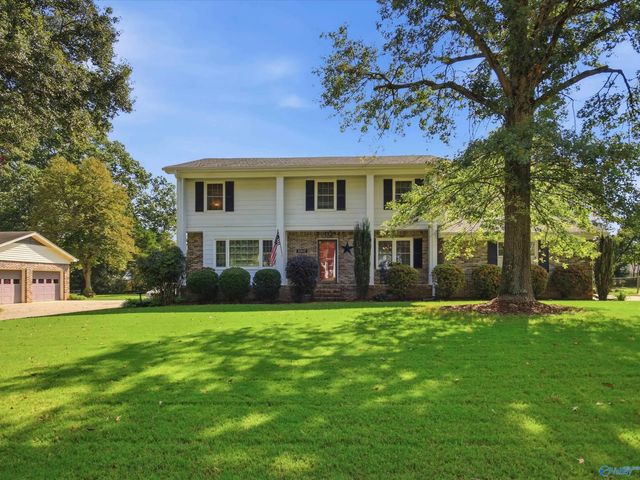 8907 Willow Hills Drive, Huntsville