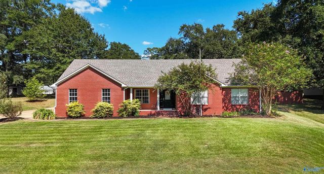 107 Allyn Trce, Winfield