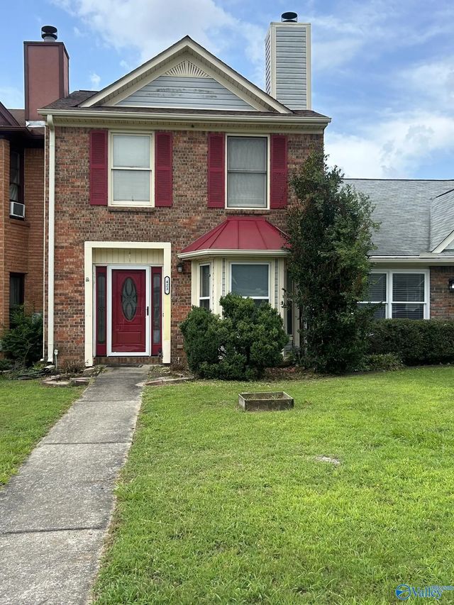 423 Autumnwood Drive, Decatur