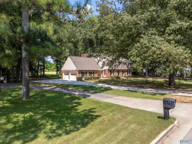 2404 Burningtree Drive Se, Decatur
