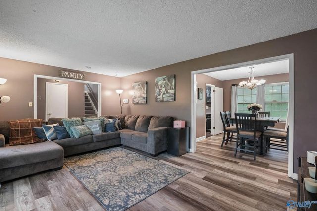 2912 Moss Road, Huntsville