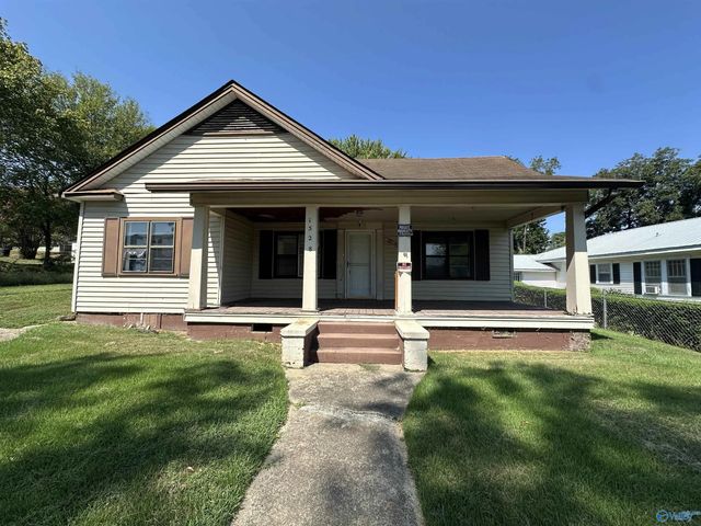 1528 Rayburn Avenue, Guntersville