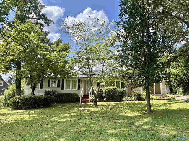 2406 Lookout Street, Gadsden