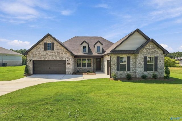 208 Applewood Court, Huntsville