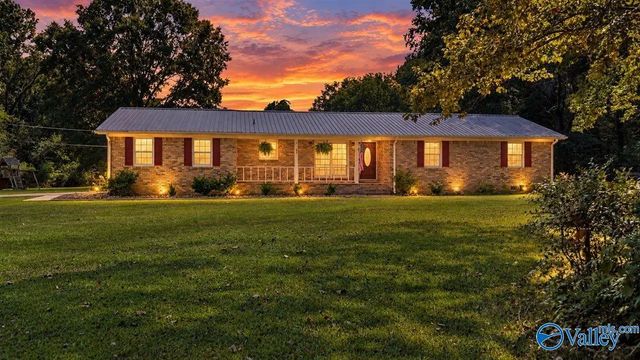 64 Livingstone Lane, Decatur