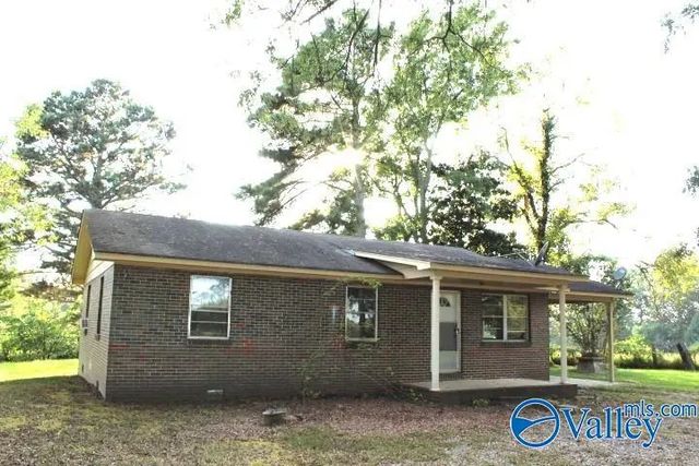 3698 County Road 1719, Holly Pond