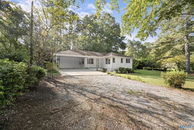 745 Noccalula Drive, Gadsden