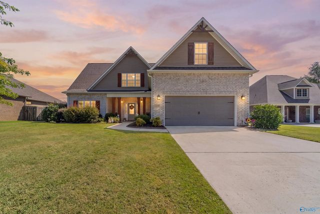 109 Somer Oaks Drive, Huntsville