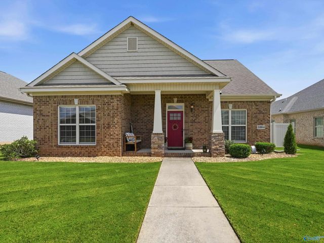 1004 Ashenbury Park Sw, Decatur