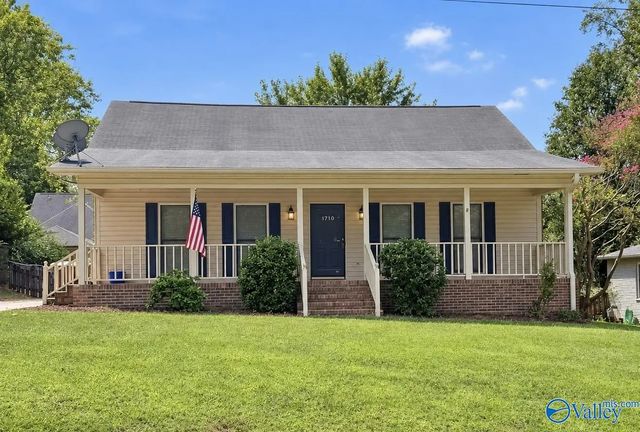 1710 Mccullough Avenue Ne, Huntsville