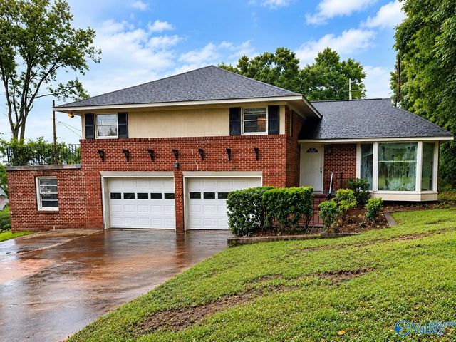 107 Noble Drive Se, Huntsville