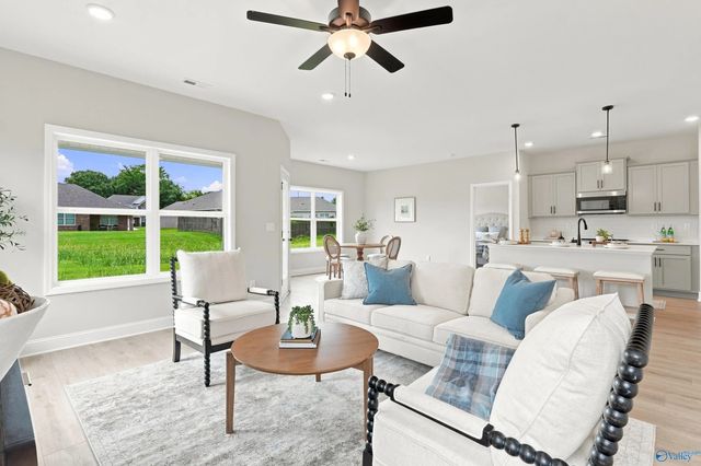 107 River Pointe Drive, New Market