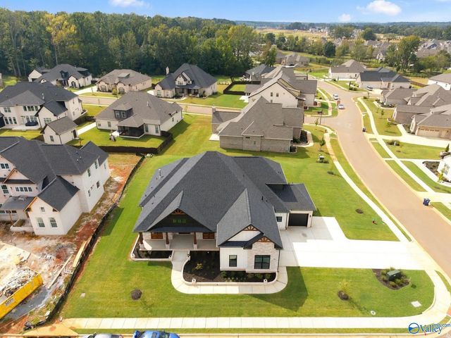 100 Twisted Cedar Circle, Madison
