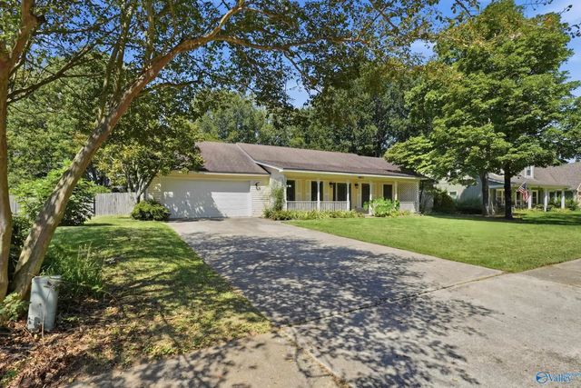 14875 Clovercrest Drive, Huntsville
