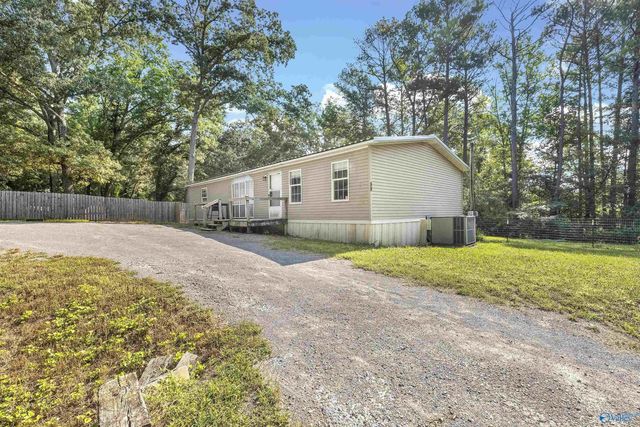 89 Red Bud Lane, Decatur