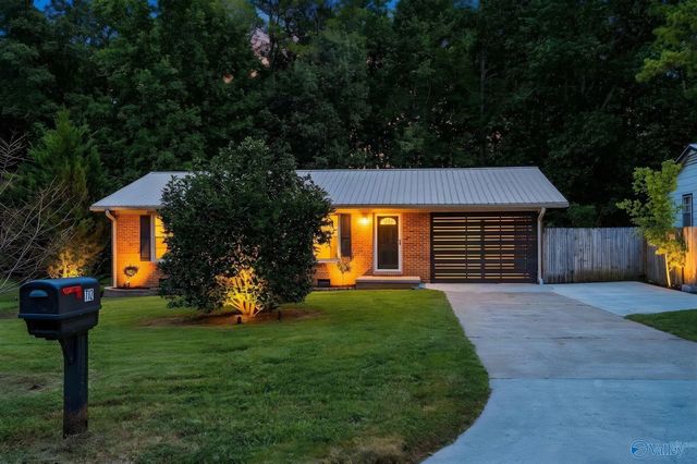 712 Perry Street, Scottsboro