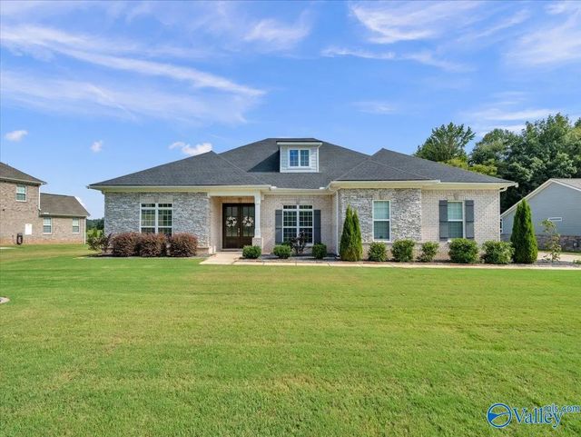 303 Merrydale Drive, Huntsville