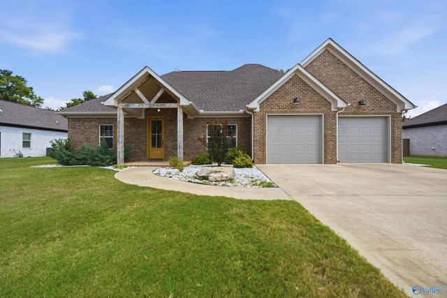 1211 Glendora Avenue, Tuscumbia