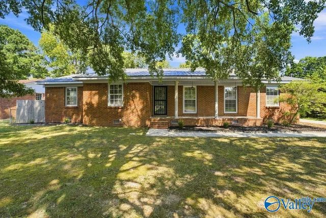 1910 Azalea Circle Sw, Decatur
