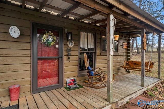 158 Road 944, Mentone