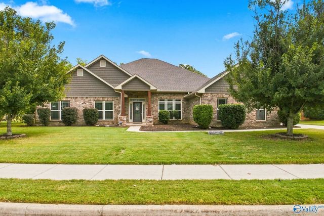 205 Maplebrook Drive, Madison