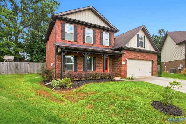 127 Meadowglade Lane, Madison