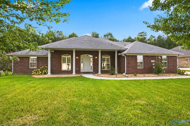 134 Silver Strand Trail, Huntsville