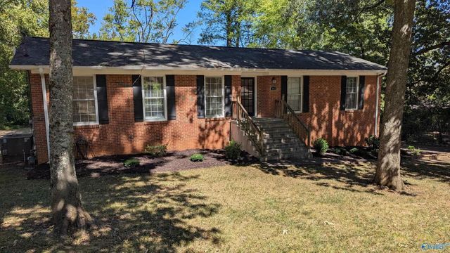 407 Sherwood Drive, Huntsville