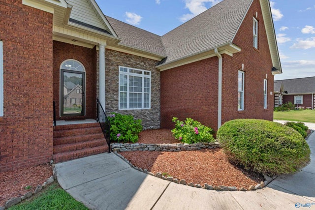 226 Twin Lakes Drive, New Market