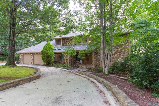 1618 Chandler Road, Huntsville