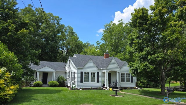 301 South Carlisle Street, Albertville