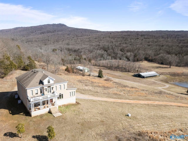 129 Victorian Rose Lane, Gurley