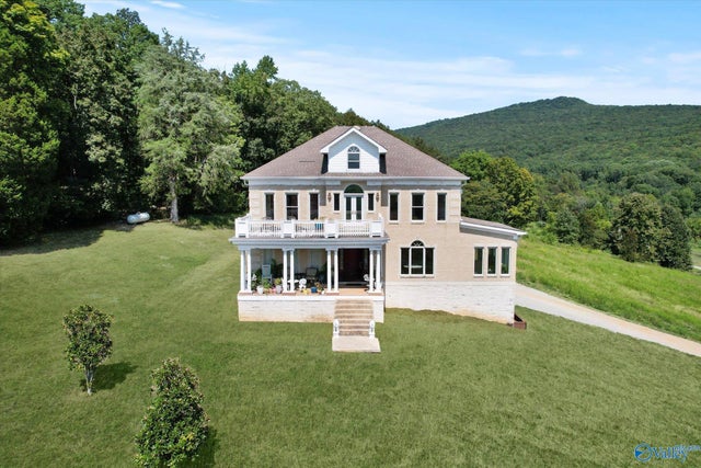 129 Victorian Rose Lane, Gurley