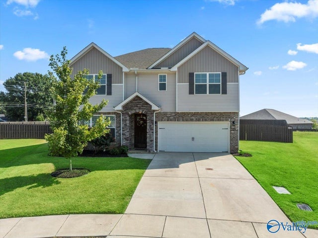 211 Cherry Laurel Drive, Hazel Green