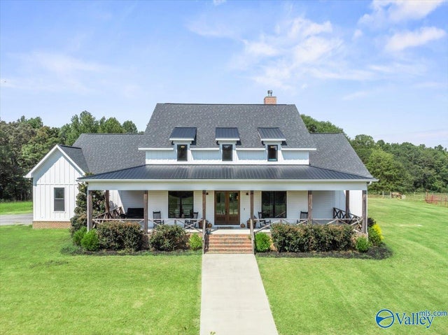 803 Mobbs Hill Road, Union Grove